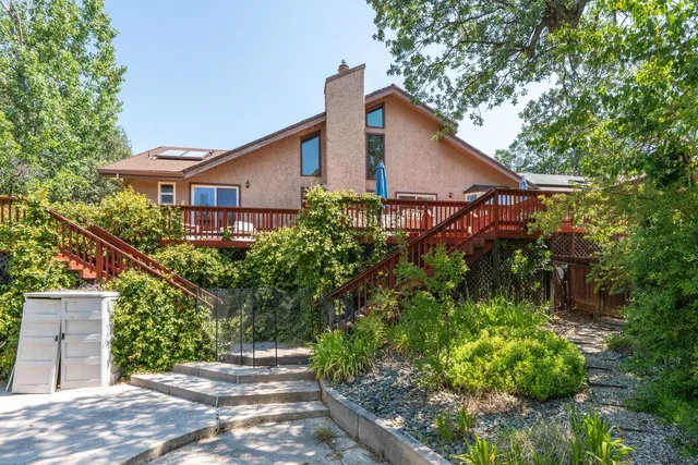 $819,500 | 8846 Goldstone Lane, Redding, CA 96001