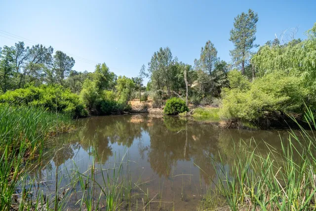 $819,500 | 8846 Goldstone Lane, Redding, CA 96001