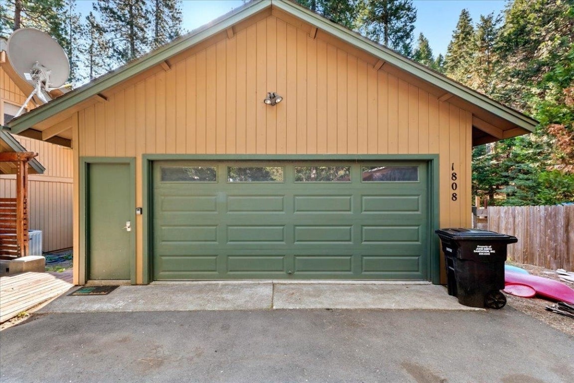 1808 Deetz Road Mount Shasta, CA 96067 - Photo 4 of 33 Gallery Image 4