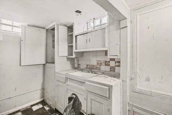 $70,000 | 8304 Robson Street, Detroit, MI 48228