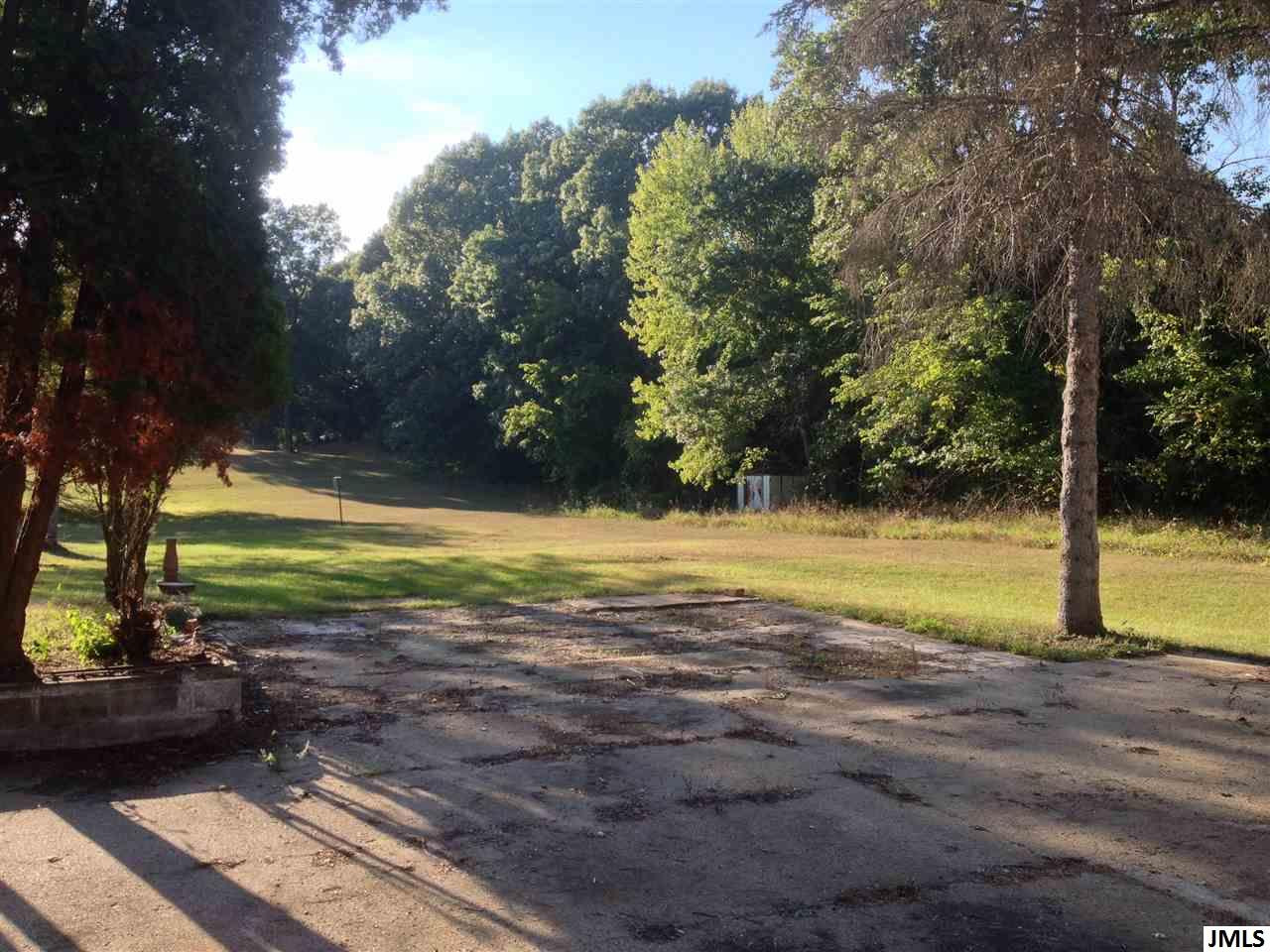 214 South Sutton Road Jackson, MI 49203 - Photo 2 of 12 Photo 2