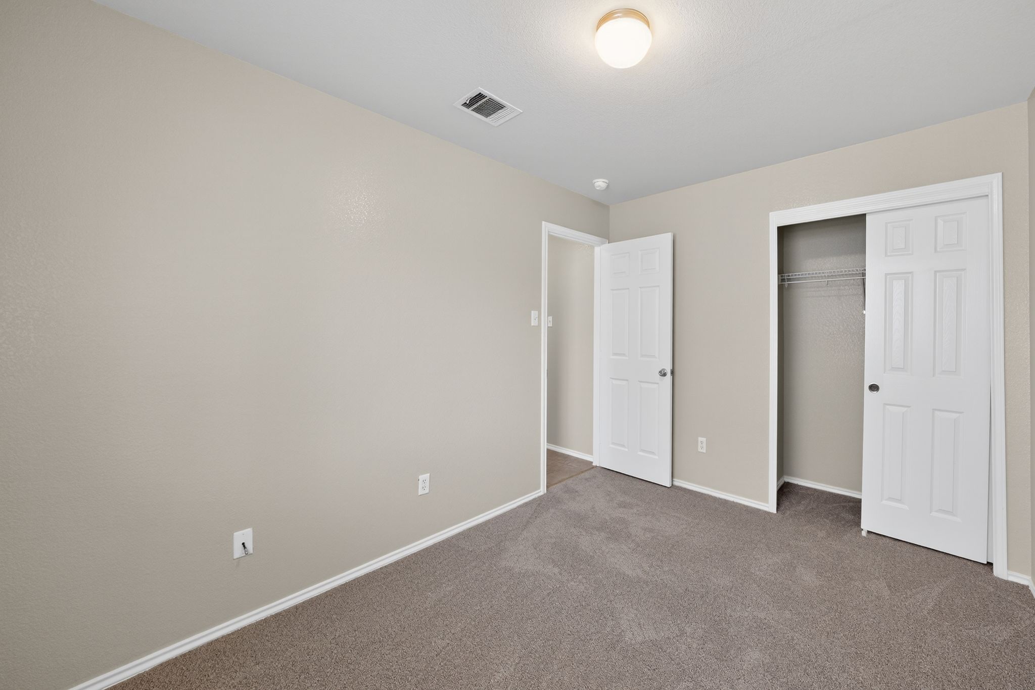 1007 Gentry Drive Leander, TX 78641 - Photo 27 of 35 a view of an empty room