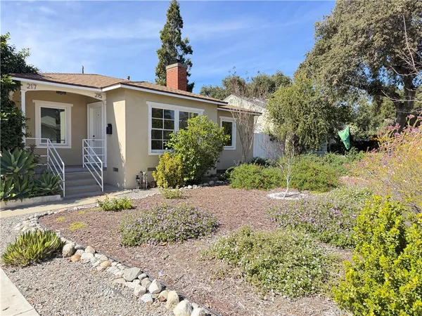 $3,100 | 215 South Mills Avenue, Claremont, CA 91711