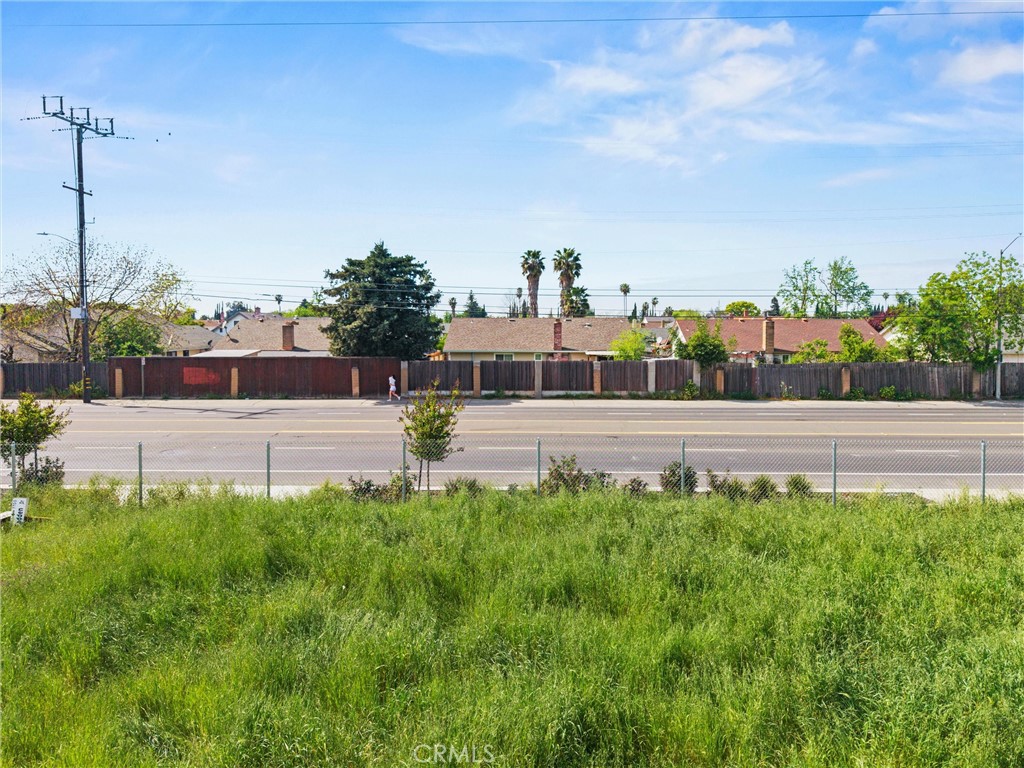 7521 Power Inn Road Sacramento, CA 95828 - Photo 25 of 27 a house view with a garden space