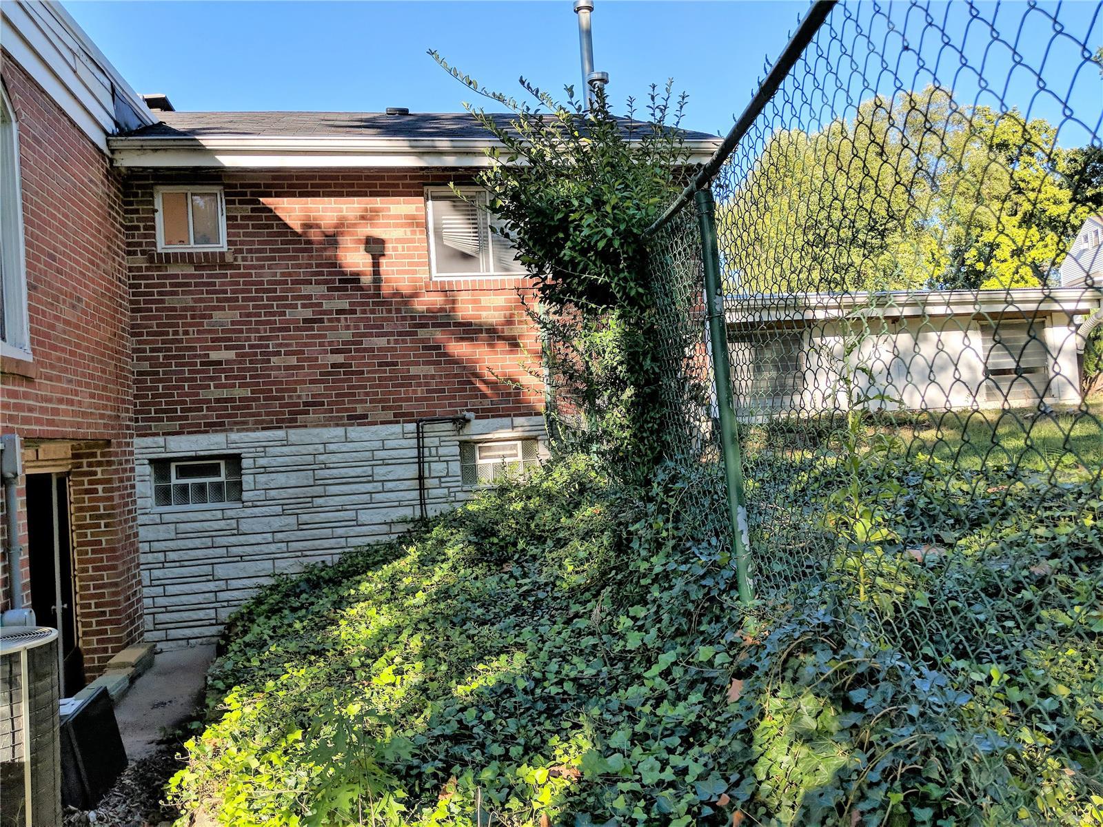 43 Green Acres Road St. Louis, MO 63137 - Photo 44 of 46
