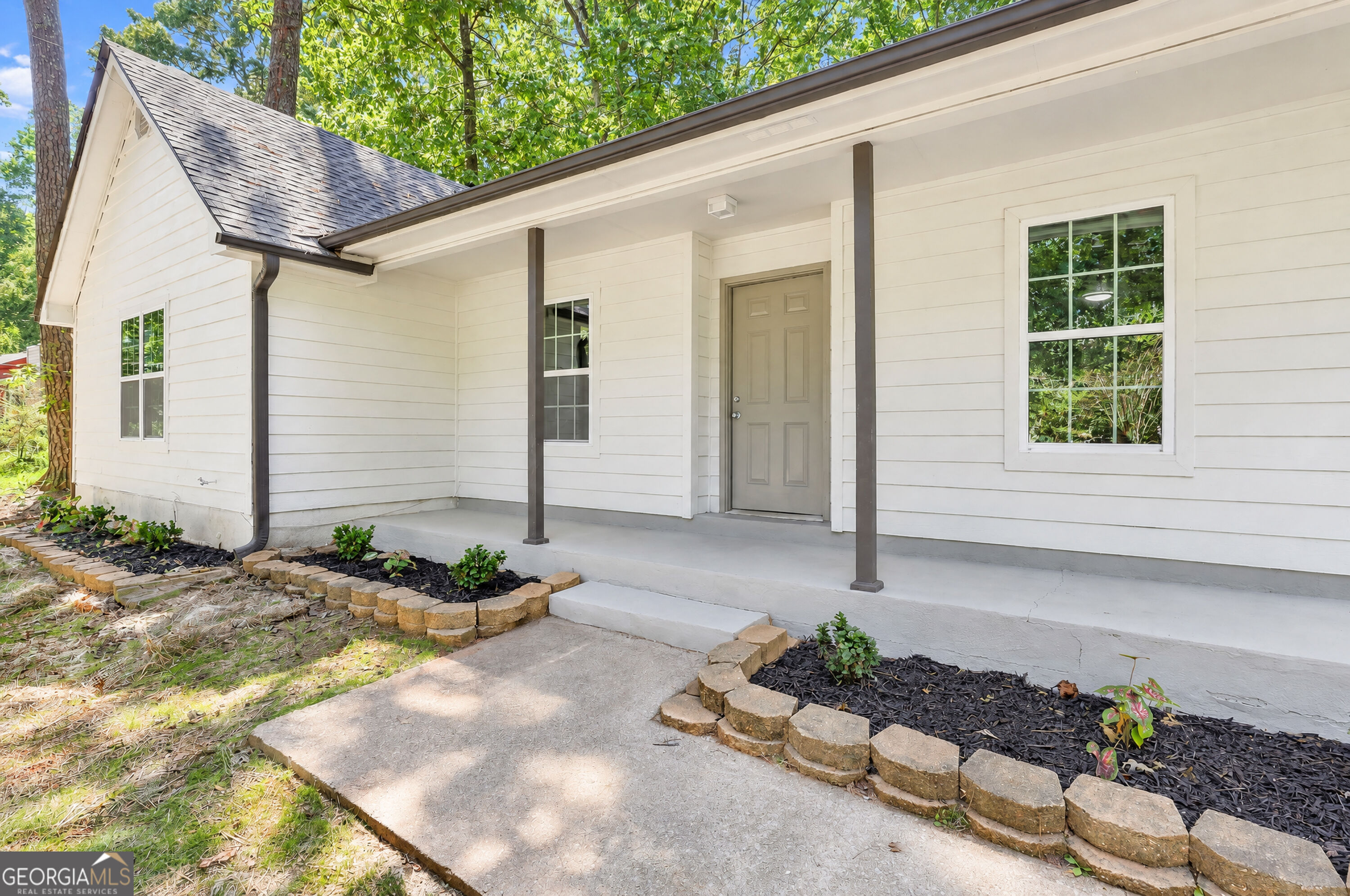 116 Richard Way Stockbridge, GA 30281 - Photo 5 of 36 Gallery Image 5