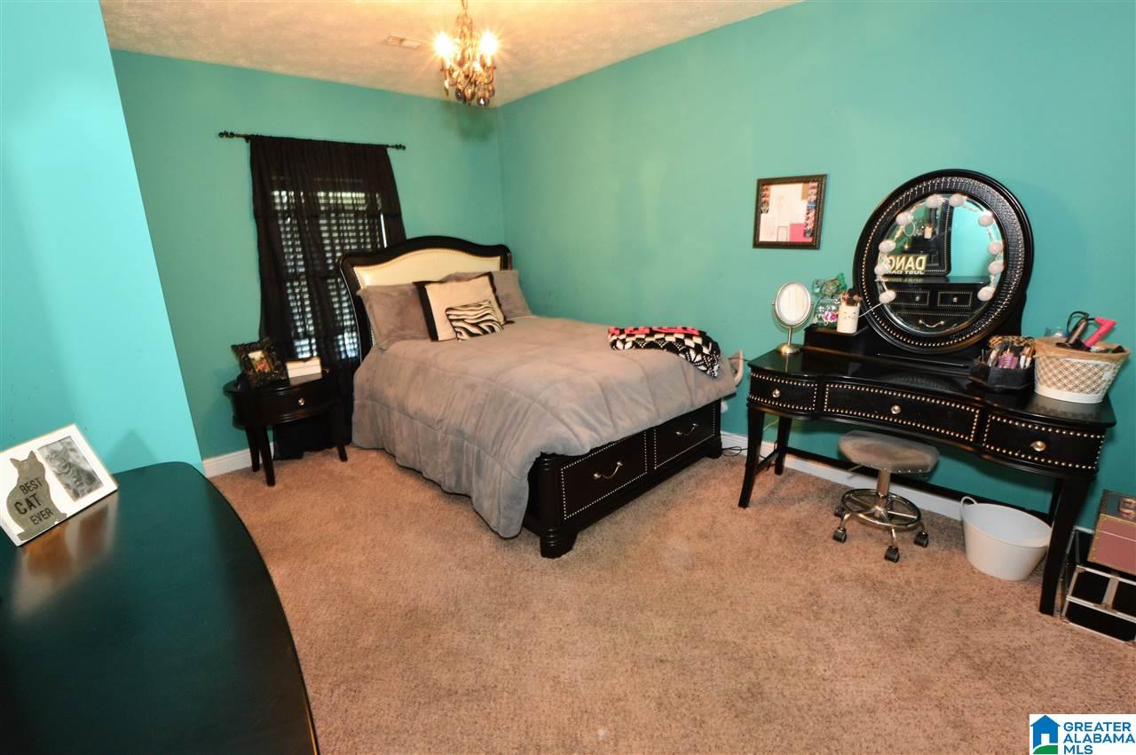 746 17th Avenue North Clanton, AL 35045 - Photo 9 of 18