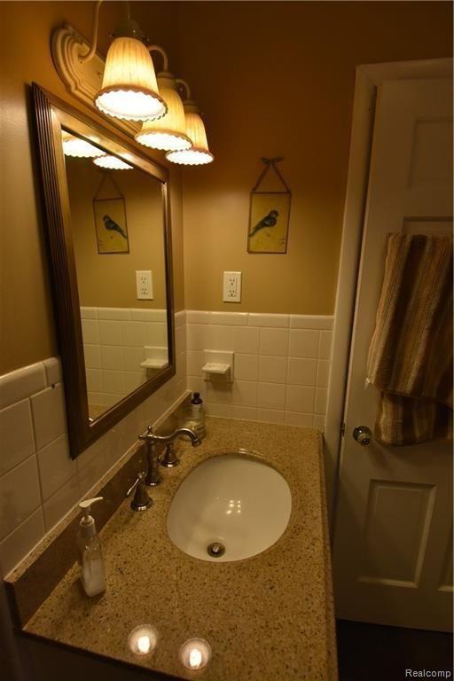 8362 Parshallville Road Fenton, MI 48430 - Photo 28 of 53 19.jpeg