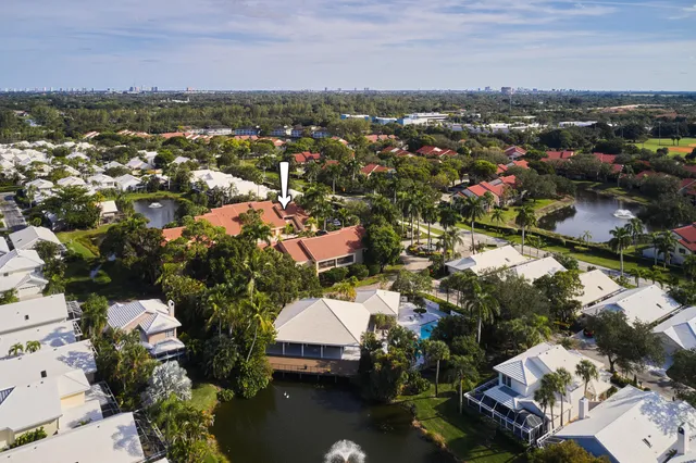 $350,000 | 101 Waterview Drive, Unit 1011, Palm Beach Gardens, FL 33418