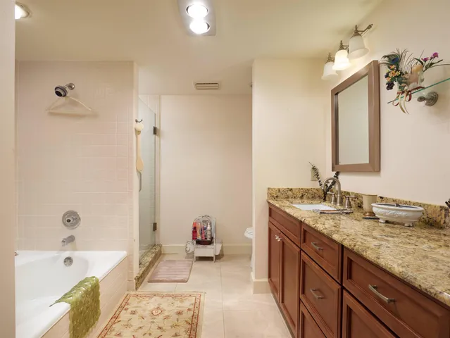 $350,000 | 101 Waterview Drive, Unit 1011, Palm Beach Gardens, FL 33418