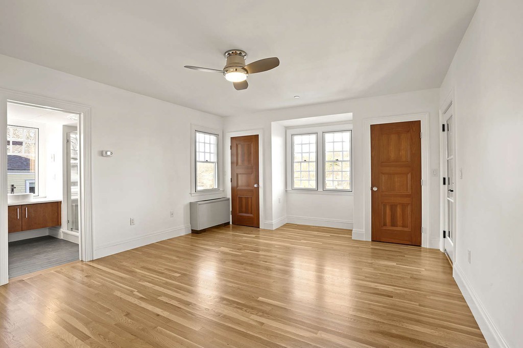 165 Winthrop Road, Unit D Brookline, MA 02445 - Photo 19 of 40