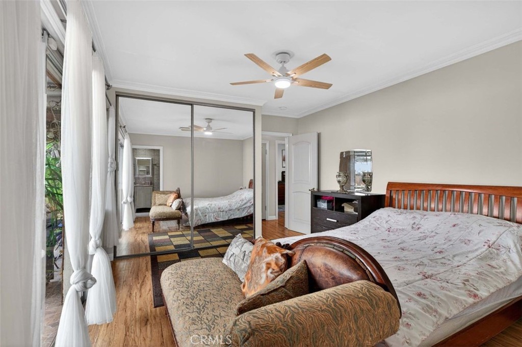 820 South Kenneth Road Burbank, CA 91501 - Photo 21 of 42