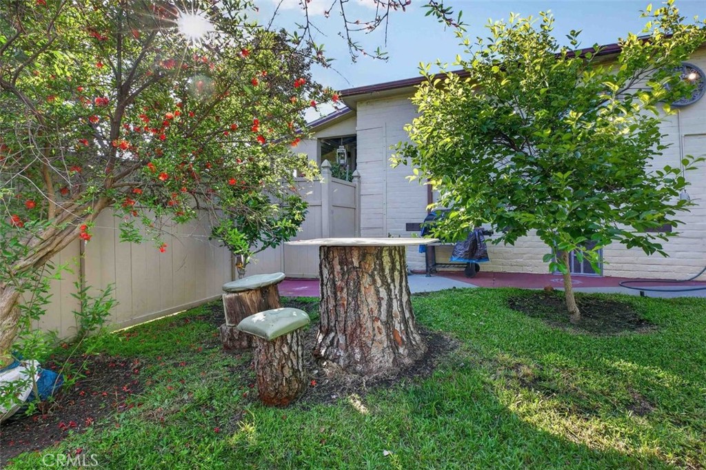 820 South Kenneth Road Burbank, CA 91501 - Photo 27 of 42