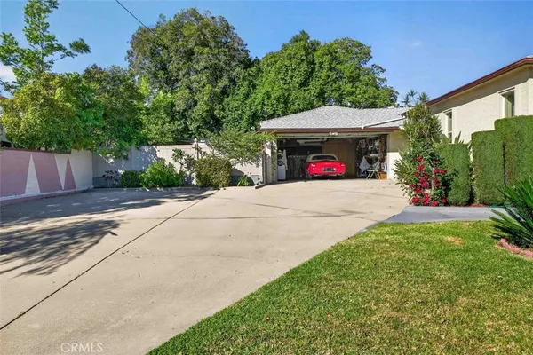 $1,399,000 | 820 South Kenneth Road, Burbank, CA 91501