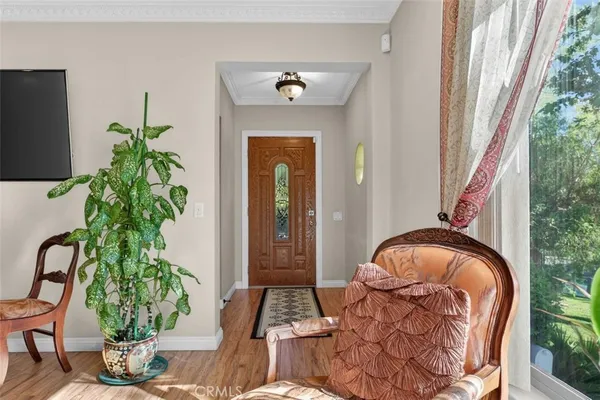 $1,399,000 | 820 South Kenneth Road, Burbank, CA 91501