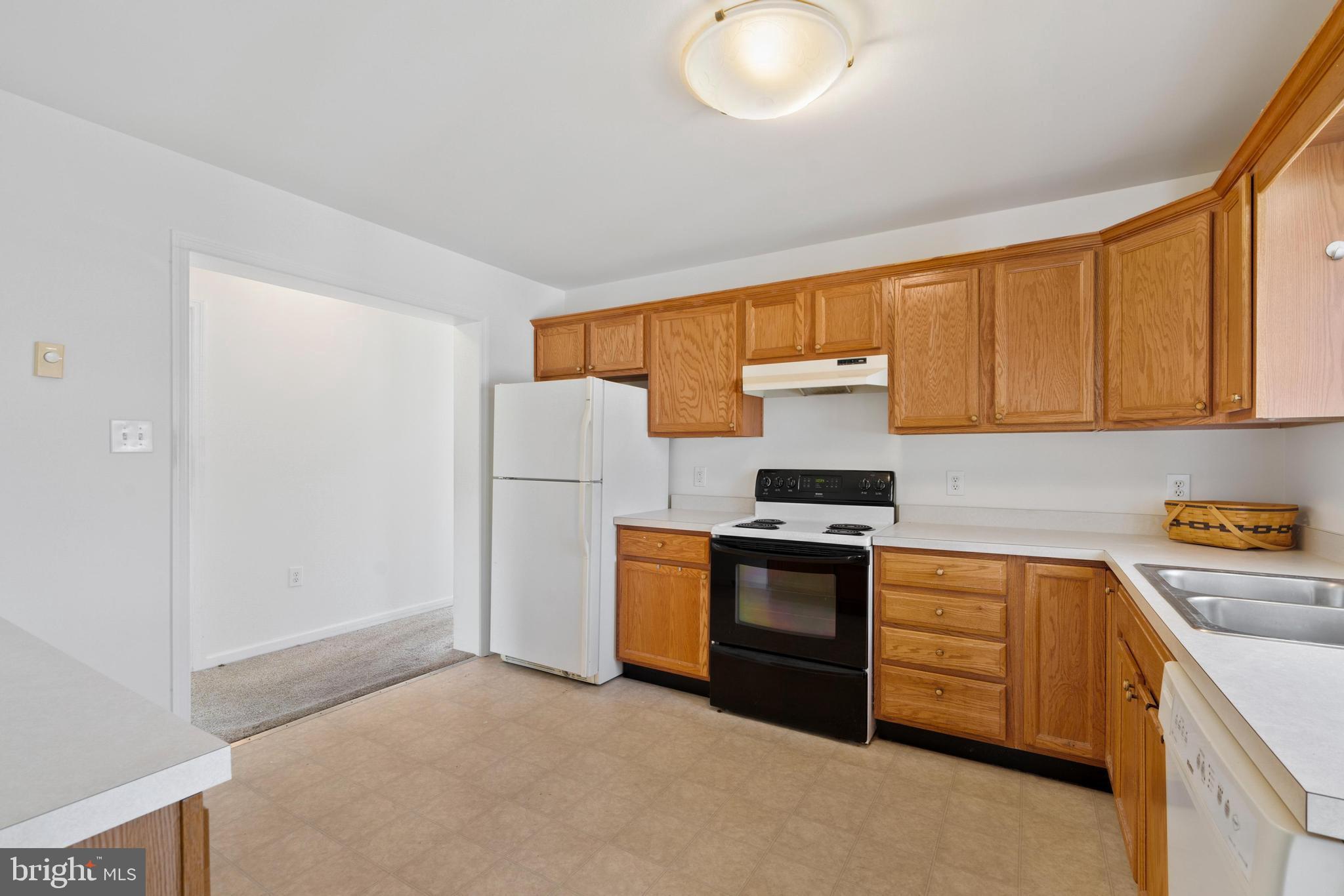 5763 Beach Road Rock Hall, MD 21661 - Photo 5 of 15 Gallery Image 5