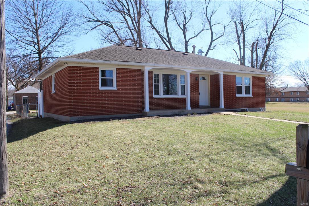 236 Grand Avenue Waterloo, IL 62298 - Photo 2 of 32 Gallery Image 2