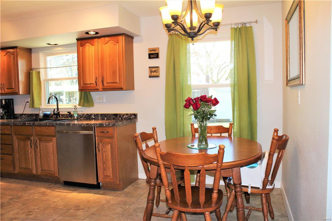 236 Grand Avenue Waterloo, IL 62298 - Photo 18 of 32 Gallery Image 18