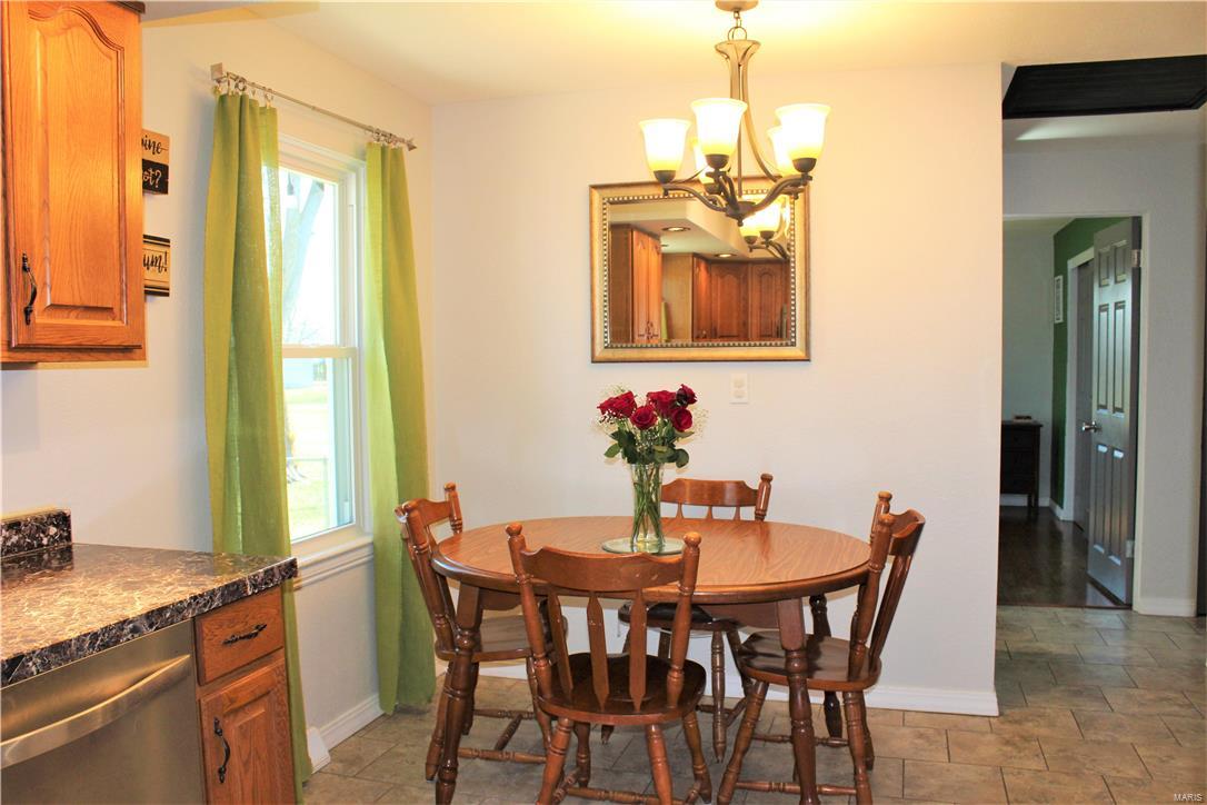 236 Grand Avenue Waterloo, IL 62298 - Photo 19 of 32 Gallery Image 19