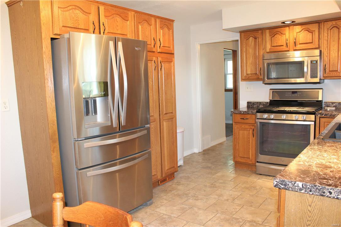 236 Grand Avenue Waterloo, IL 62298 - Photo 20 of 32 Gallery Image 20