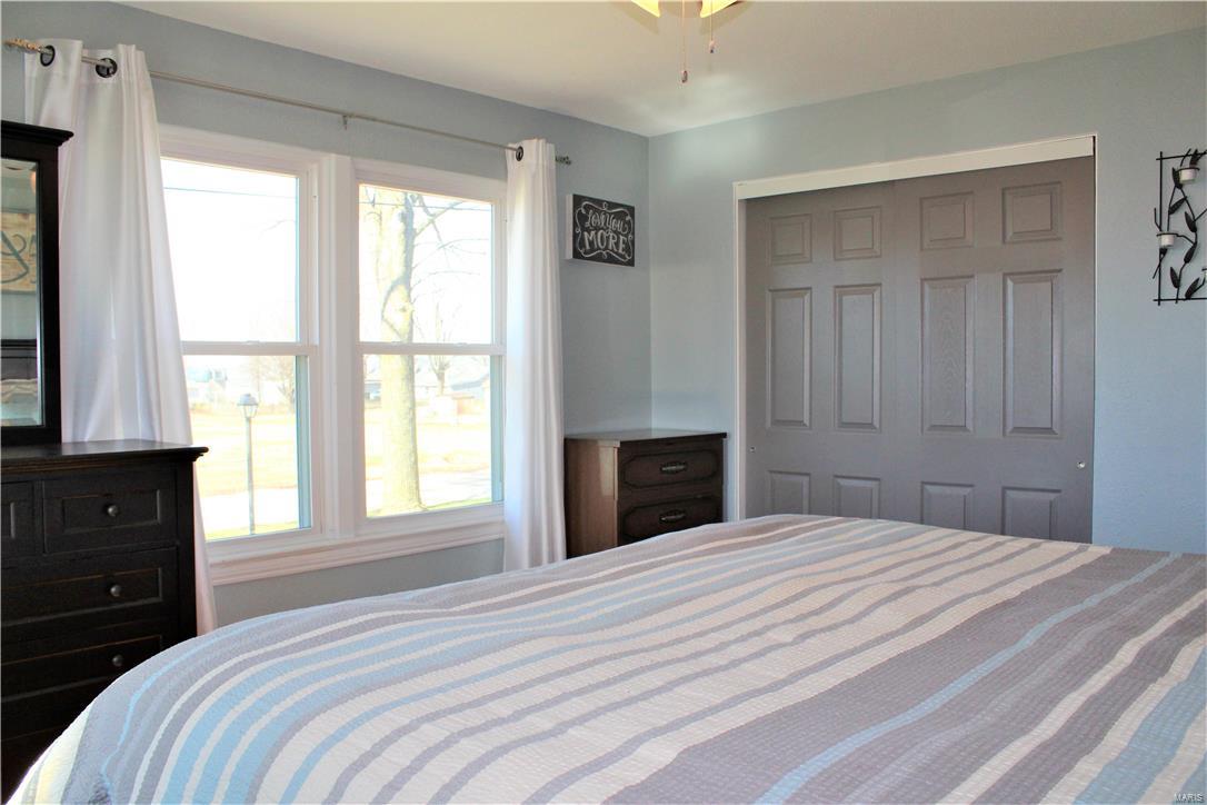 236 Grand Avenue Waterloo, IL 62298 - Photo 23 of 32 Gallery Image 23
