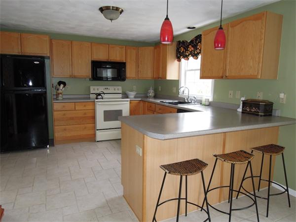 128 Norris Road Tyngsborough, MA 01879 - Photo 2 of 16 Gallery Image 2