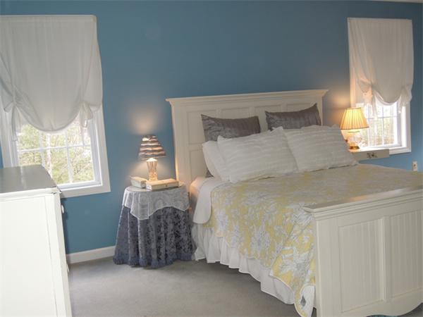 128 Norris Road Tyngsborough, MA 01879 - Photo 9 of 16 Gallery Image 9