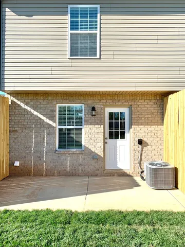 $1,295 | 915 Sinclair Drive, Clarksville, TN 37042