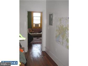 528 Reed Street Philadelphia, PA 19147 - Photo 12 of 12 Foyer