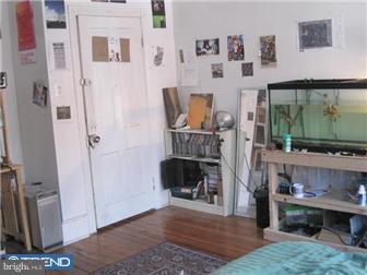 528 Reed Street Philadelphia, PA 19147 - Photo 4 of 12 Bedroom 3
