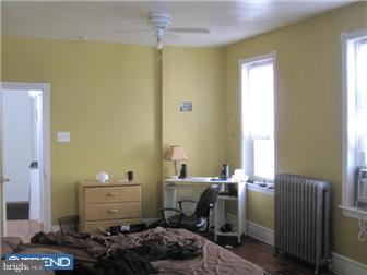 528 Reed Street Philadelphia, PA 19147 - Photo 7 of 12 Bedroom - Main