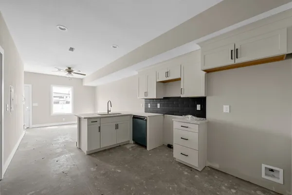 $1,100 | 1035 Sinclair Drive, Unit 1 AD, Clarksville, TN 37042