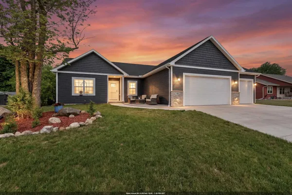 $420,000 | 108 River Court, Theresa, WI 53091