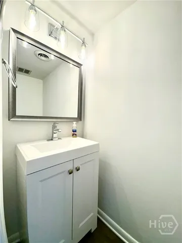 $1,995 | 455 Mall Boulevard, Unit 13, Savannah, GA 31406