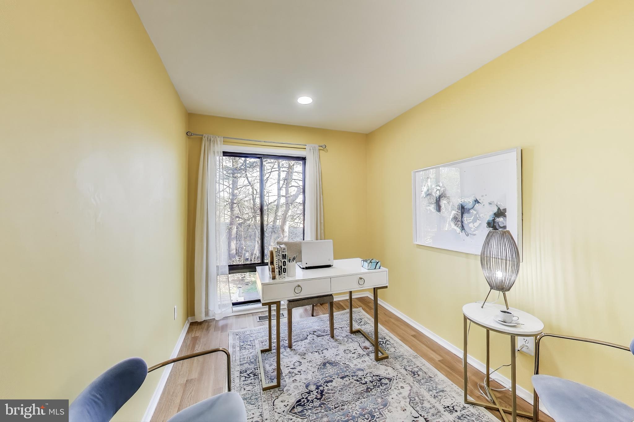 10185 Ridgeline Drive Gaithersburg, MD 20886 - Photo 15 of 31 Gallery Image 15