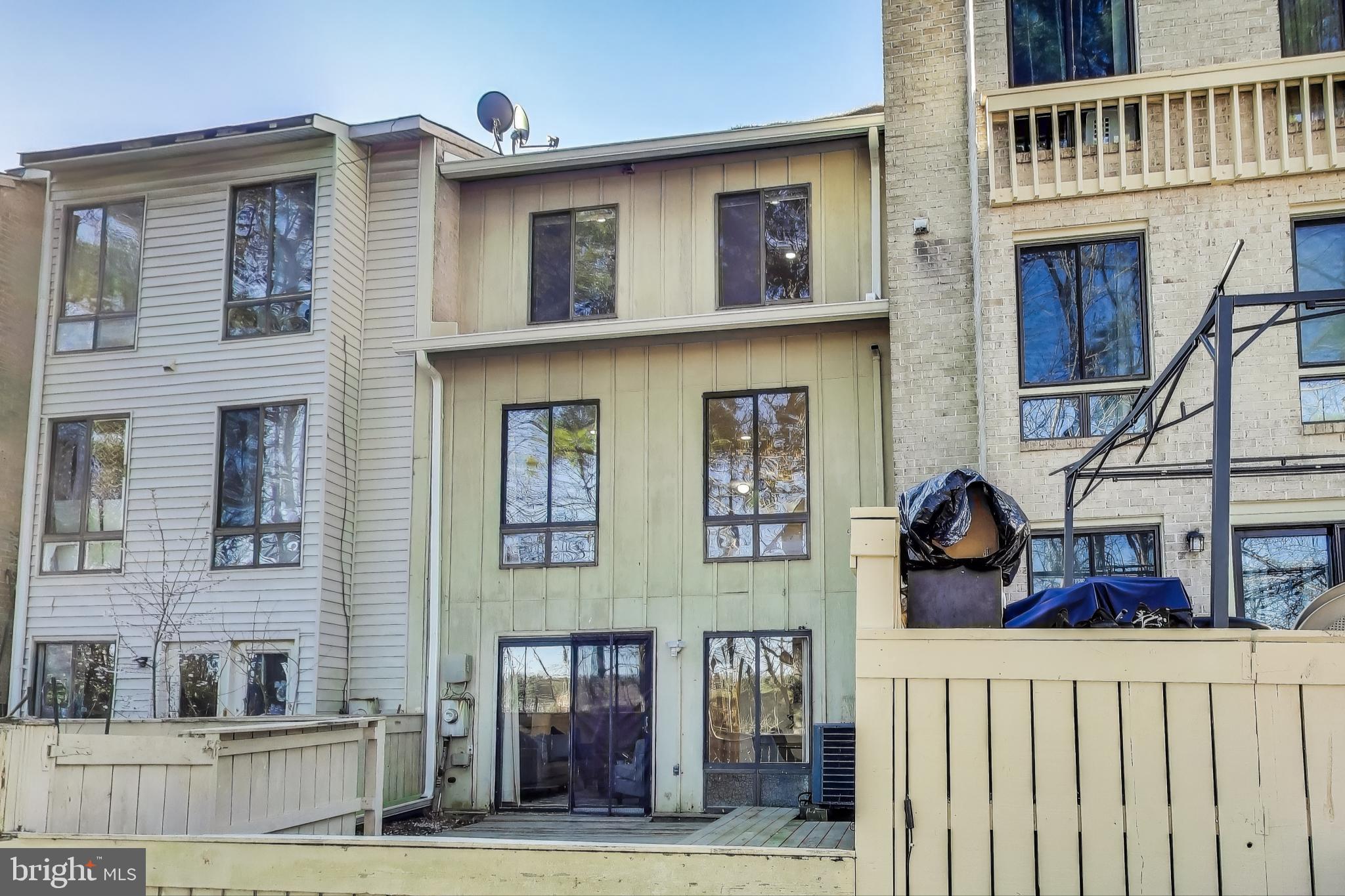 10185 Ridgeline Drive Gaithersburg, MD 20886 - Photo 26 of 31 Gallery Image 26
