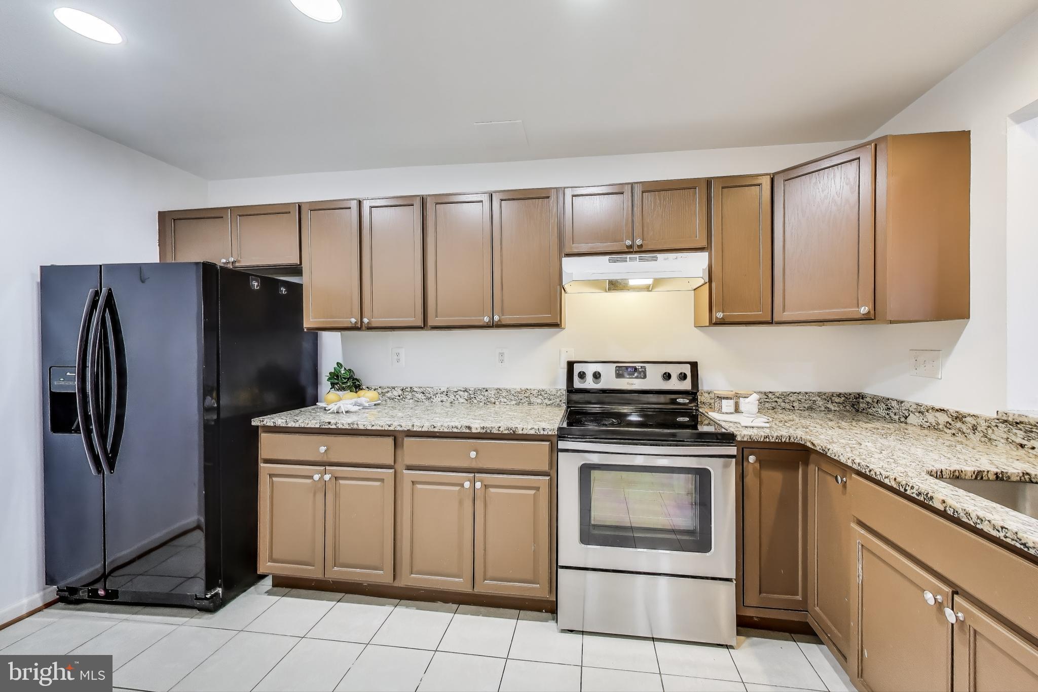 10185 Ridgeline Drive Gaithersburg, MD 20886 - Photo 7 of 31 Gallery Image 7
