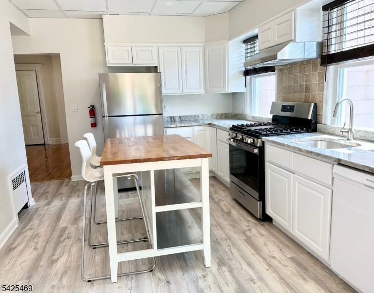 157 Walnut Street, Unit 2 Montclair, NJ 07042 - Photo 4 of 29