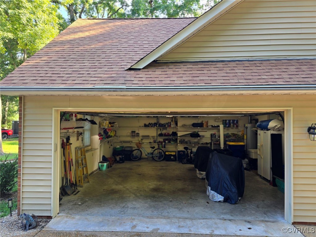 12906 Silver Crest Road Chester, VA 23831 - Photo 42 of 45 Side entry garage