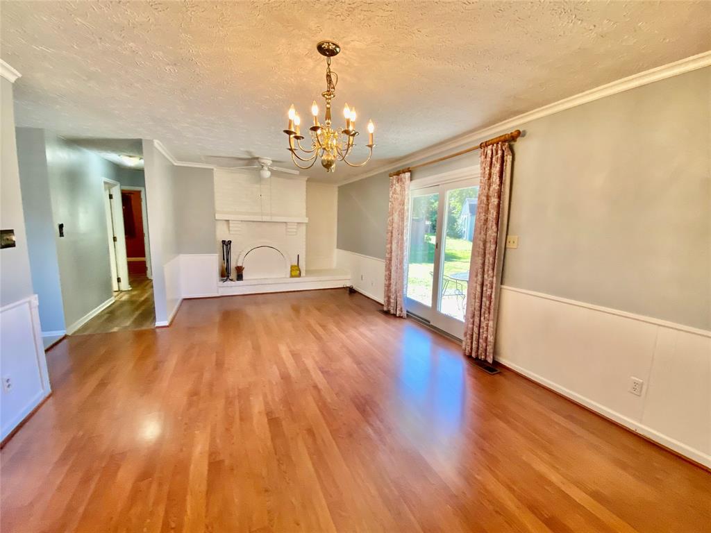 112 North Peterman Road Greenwood, IN 46142 - Photo 3 of 13 Gallery Image 3