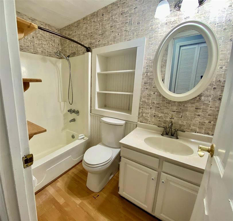 112 North Peterman Road Greenwood, IN 46142 - Photo 5 of 13 Gallery Image 5