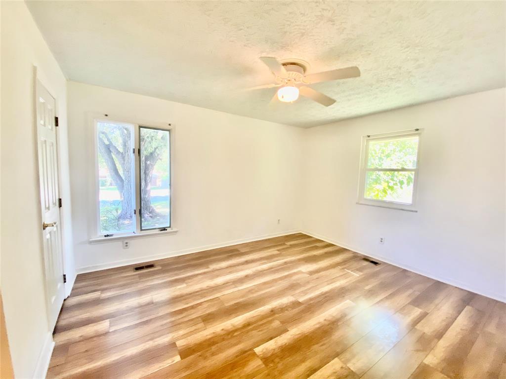 112 North Peterman Road Greenwood, IN 46142 - Photo 8 of 13 Gallery Image 8