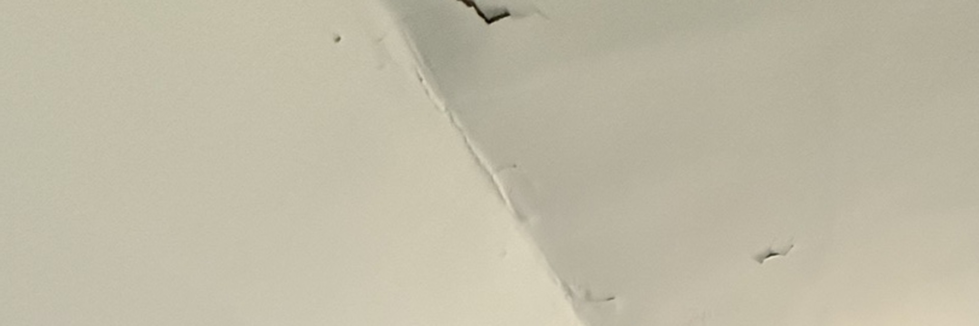 617 Meadow Drive Glenview, IL 60025 - Photo 14 of 16 close up of a white marble wall