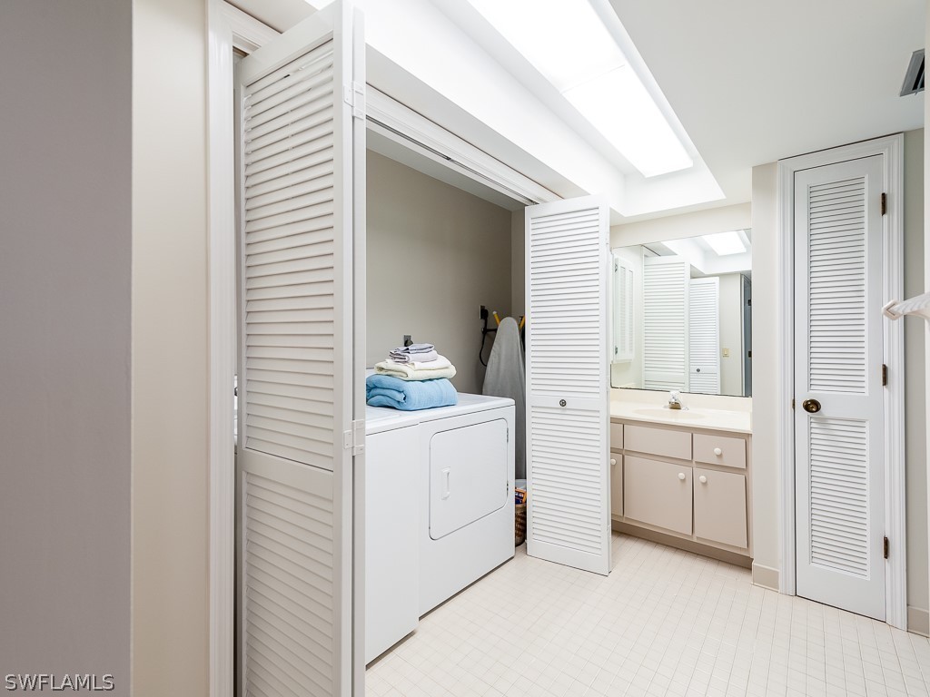 4755 Ruelle Sanibel, FL 33957 - Photo 17 of 32 Gallery Image 17