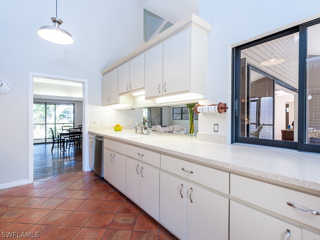 4755 Ruelle Sanibel, FL 33957 - Photo 24 of 32 Gallery Image 24
