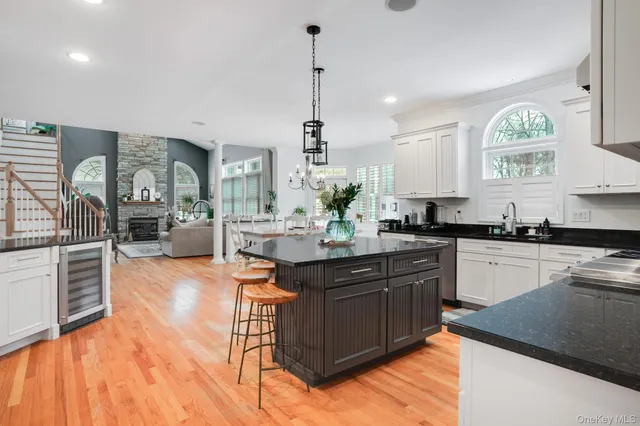 $1,095,000 | 22 Ridgemont Drive, Hopewell Junction, NY 12533