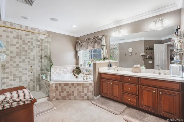 $1,095,000 | 22 Ridgemont Drive, Hopewell Junction, NY 12533