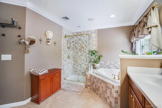 $1,095,000 | 22 Ridgemont Drive, Hopewell Junction, NY 12533