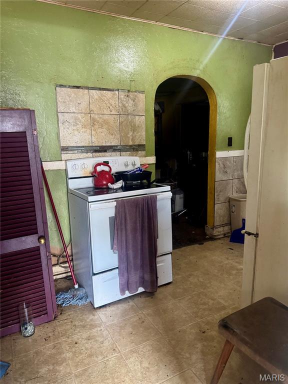 387 Harrison Street Lebanon, MO 65536 - Photo 2 of 14