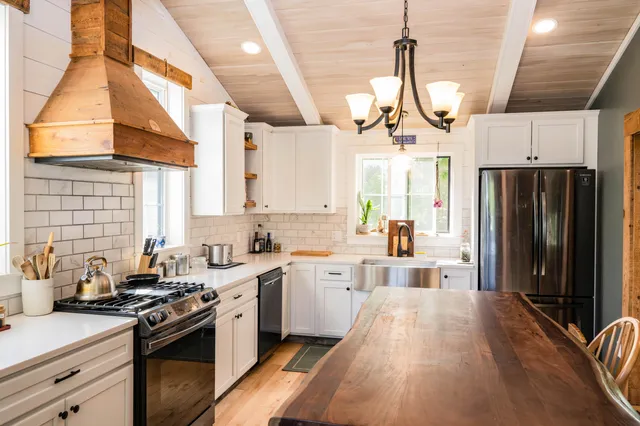 $359,900 | 17 Green Street, Dover-Foxcroft, ME 04426